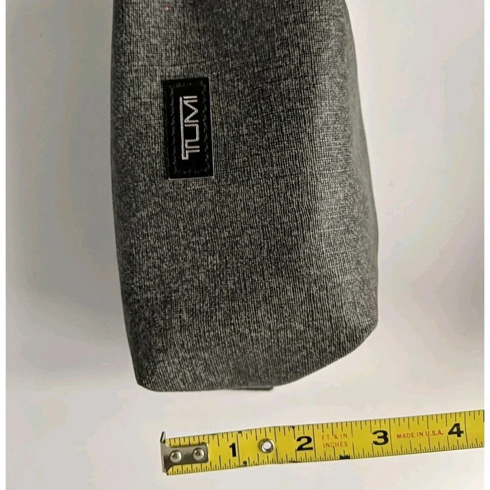 Tumi Delta Travel Pouch Zip Around Cosmetic Bag Amenities Toiletries Gray